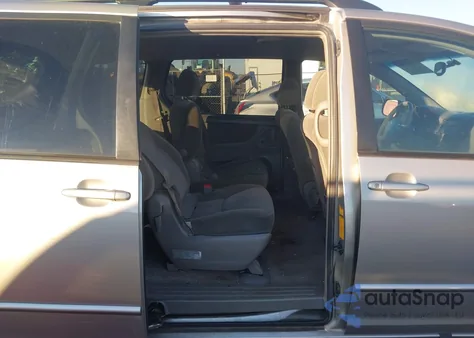 2005 Toyota Sienna Le from USA, damaged, VIN 5TDBA23C95S036104